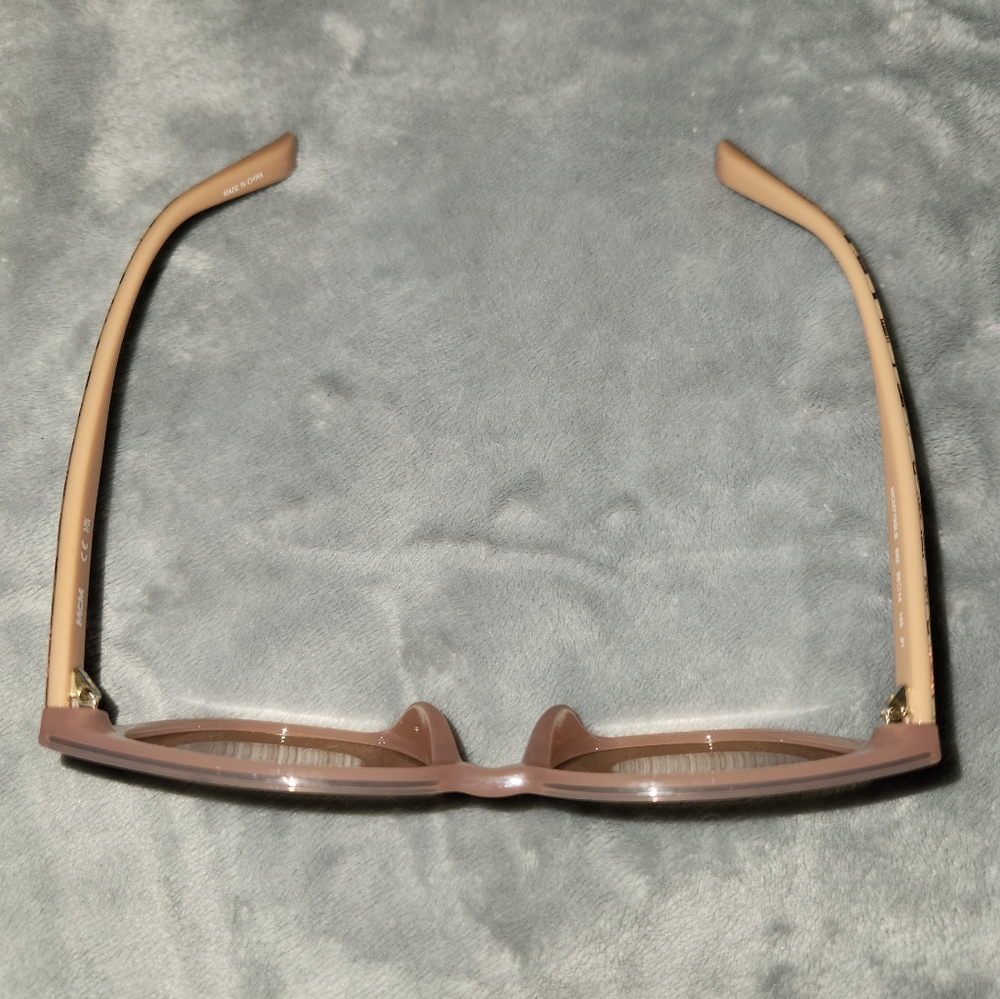 mcm pink sunglasses - Picture 5 of 7